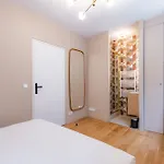 Exceptional Triplex With 6 Bedrooms & Air Conditioning Lägenhet Paris