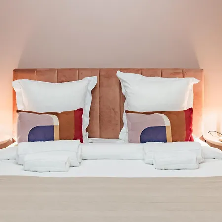 Exceptional Triplex With 6 Bedrooms & Air Conditioning Διαμέρισμα Παρίσι