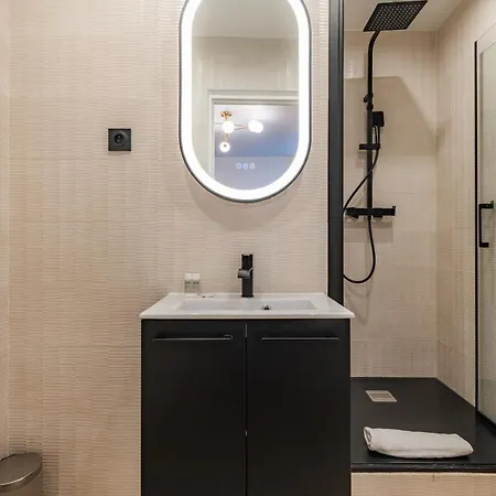 Διαμέρισμα Exceptional Triplex With 6 Bedrooms & Air Conditioning Παρίσι
