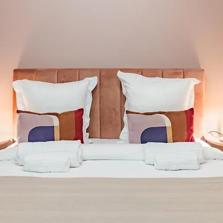 شقة Exceptional Triplex With 6 Bedrooms & Air Conditioning باريس