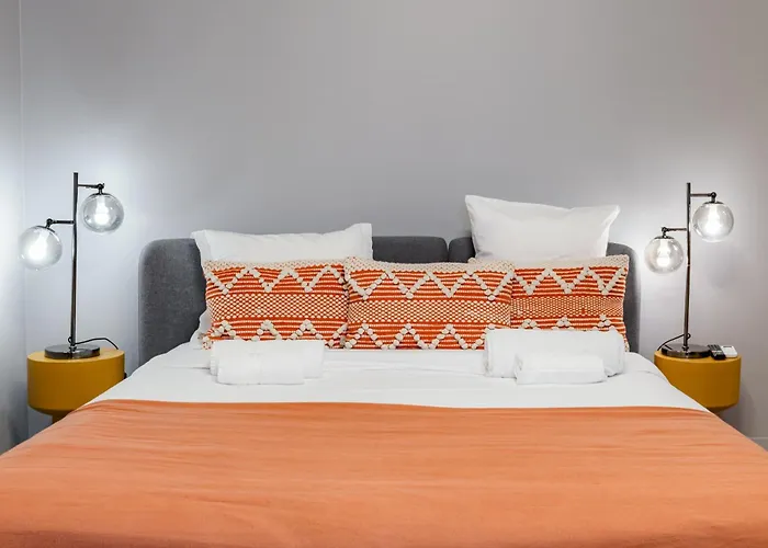 Appartamento Exceptional Triplex With 6 Bedrooms & Air Conditioning *